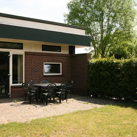 Type C Basis 4 Persoons Bungalow Resort *